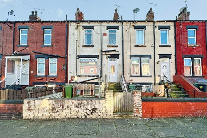 2 Bedroom Terraced House To Rent In Longroyd Avenue, Leeds, West Yorkshire, LS11