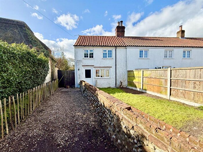 2 Bedroom House For Sale In The Street, Catfield, NR29