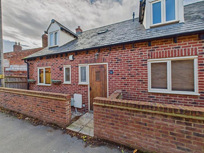 3 Bedroom End Terrace House To Rent In Church Mews, Upton Upon Severn, WR8