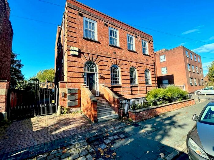 2 Bedroom Apartment To Rent In Keppel Road, Chorlton, M21