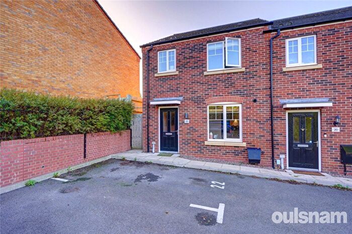 3 Bedroom End Of Terrace House For Sale In Oxlip Row, Droitwich, Worcestershire, WR9