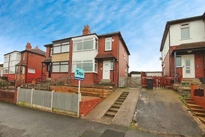 3 Bedroom Semi Detached House For Sale In Somerville Avenue, Leeds, LS14