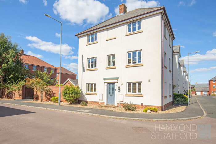 5 Bedroom Town House For Sale In Greenland Avenue, Wymondham, NR18
