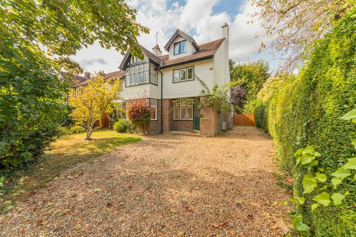 4 Bedroom Detached House To Rent In Storeys Way, Cambridge, CB3