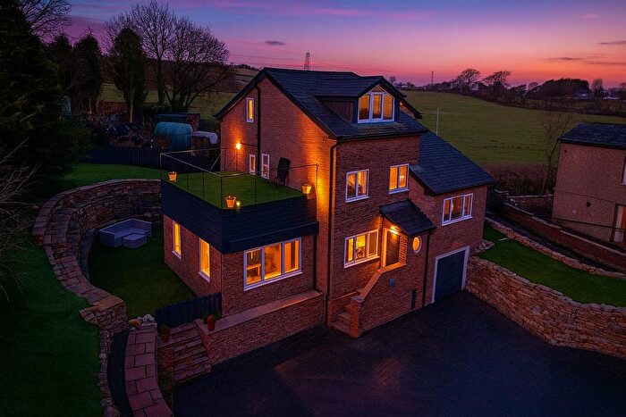 4 Bedroom Detached House For Sale In Johnson New Road, Hoddlesden, Darwen, BB3