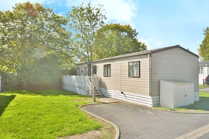 3 Bedroom Detached House For Sale In Reed Meadow, Cotswold Hoburne, Cotswold Lakes, GL7