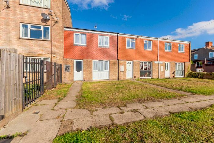 2 Bedroom Terraced House To Rent In Whernside Walk, Grimsby, DN31