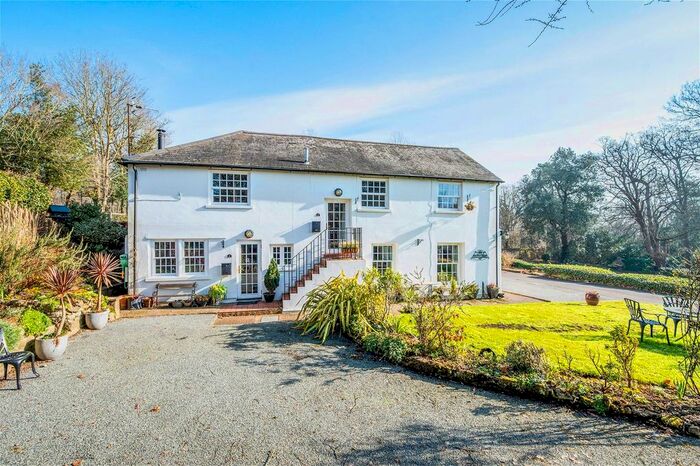 2 Bedroom Maisonette For Sale In Southlands Lane, Tandridge, Oxted, RH8