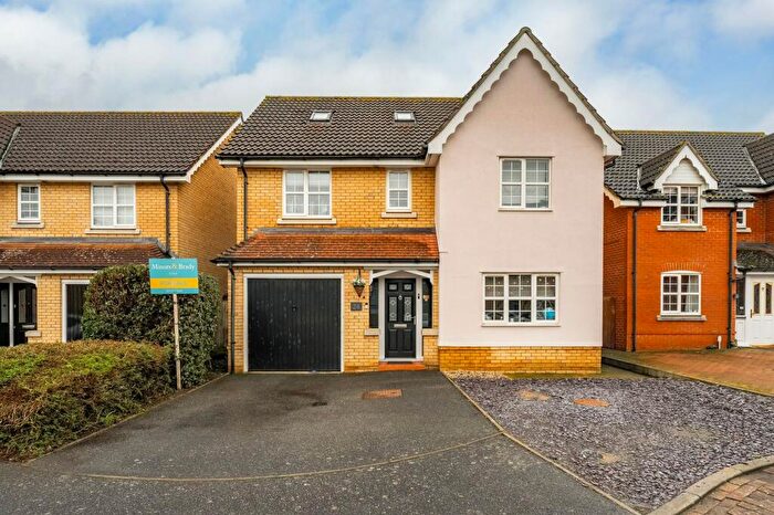 6 Bedroom Detached House For Sale In Wren Close, Stowmarket, IP14