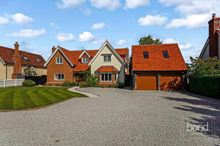 4 Bedroom Detached House For Sale In Chelmsford Road, Near Danbury, CM3