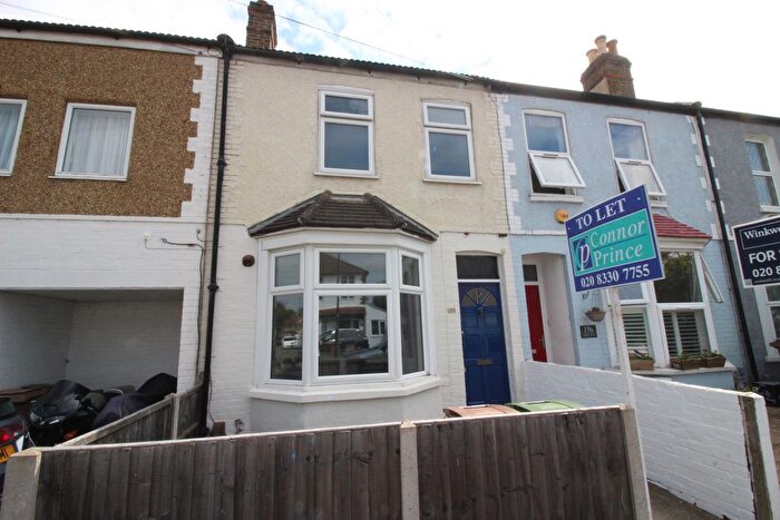 2 Bedroom Terraced House To Rent In Washington Road, Worcester Park, KT4