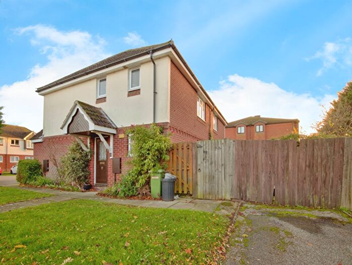 1 Bedroom Maisonette For Sale In Hunting Gate, Colchester, CO1