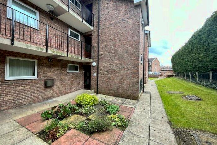 1 Bedroom Flat To Rent In Westcliffe Court, Darlington, DL3