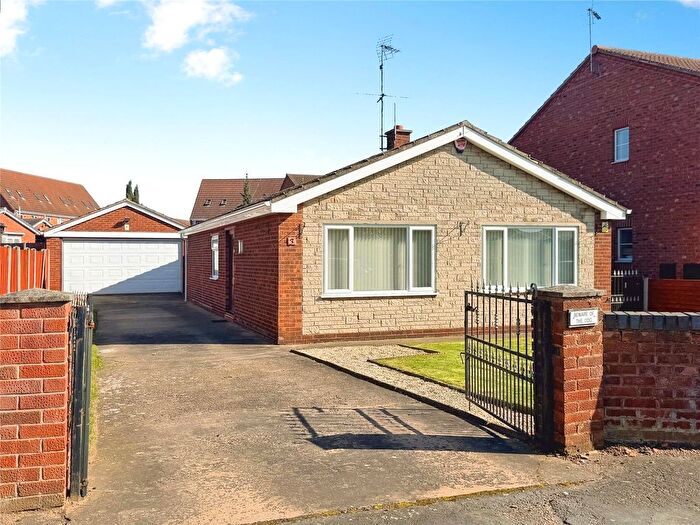 3 Bedroom Bungalow For Sale In Gunhills Lane, Armthorpe, Doncaster, South Yorkshire, DN3