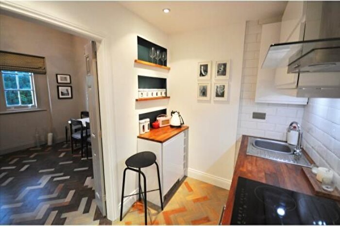1 Bedroom Flat To Rent In Telford Avenue, London, SW2