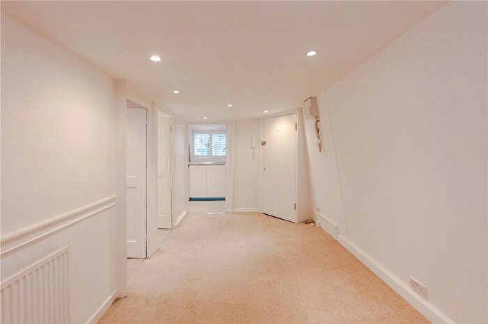 1 Bedroom Flat To Rent In Pollen Street, London, W1S