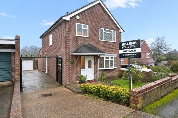 3 Bedroom Detached House For Sale In Church Hill, Harefield, Uxbridge, UB9