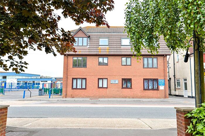 1 Bedroom Flat For Sale In Clifton Court, Lymington Road, New Milton, Hampshire, BH25