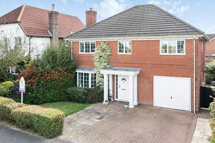 5 Bedroom Detached House For Sale In Green Close, Hawkinge, CT18