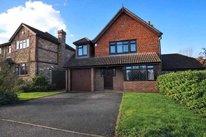 1 Bedroom House Of Multiple Occupation To Rent In Fairborne Way, Guildford, Surrey, GU2