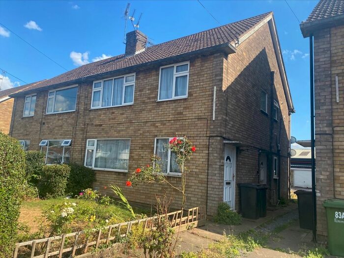 2 Bedroom Flat To Rent In Oaston Road, Nuneaton, Warwickshire, CV11