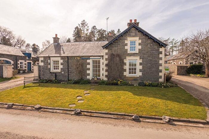 3 Bedroom End Of Terrace House For Sale In Callands Steading North, Mountain Cross, West Linton, EH46