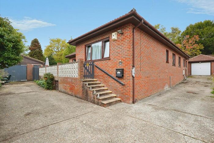 4 Bedroom Bungalow For Sale In Cowper Road, Dover, Kent, CT17