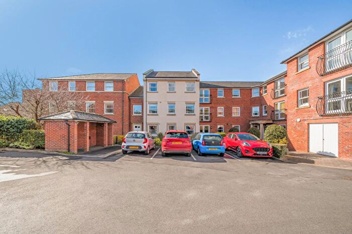 1 Bedroom Property For Sale In New Park Street, Devizes, SN10