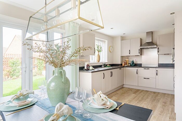 3 Bedroom Semi Detached House For Sale In Freeman Drive, Ludgershall, SP11