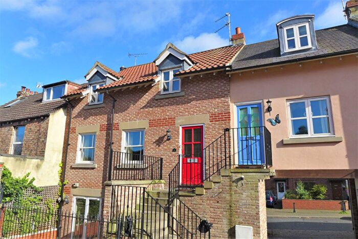 3 Bedroom Flat To Rent In Stammergate Court, Ripon, HG4