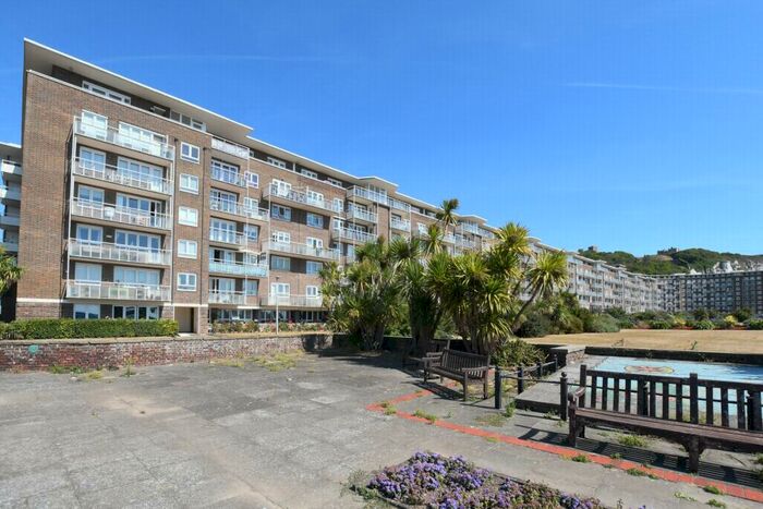 3 Bedroom Apartment To Rent In The Gateway, Dover, CT16