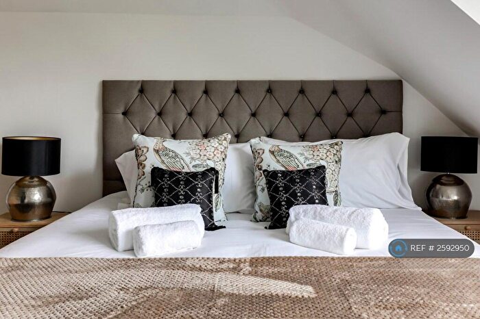 3 Bedroom Maisonette To Rent In Newcombe Park, Mill Hill, London, NW7