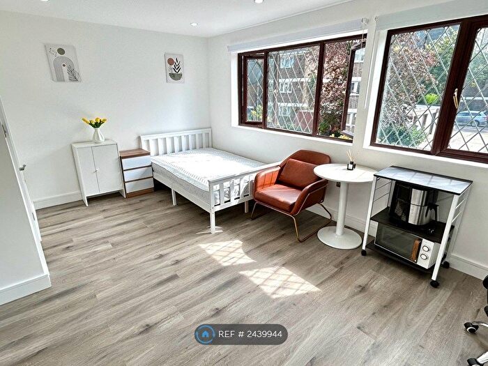 Studio To Rent In London, London, E15