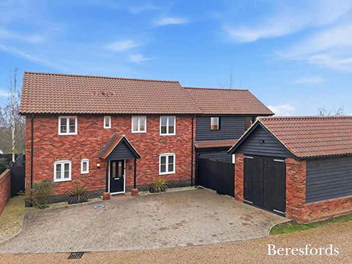 4 Bedroom Detached House To Rent In The Pastures, Writtle, CM1