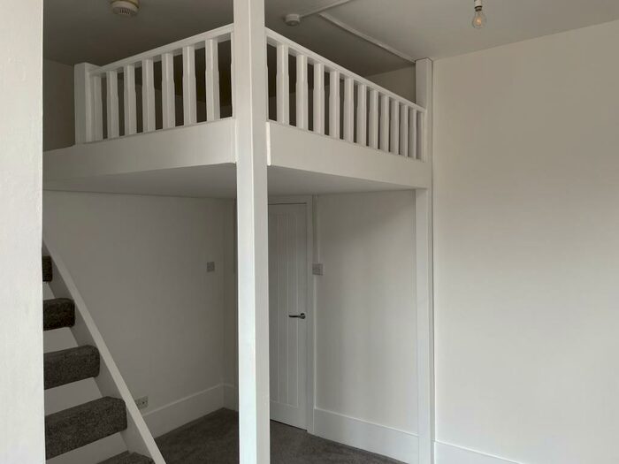 1 Bedroom Flat To Rent In Newport, NP20