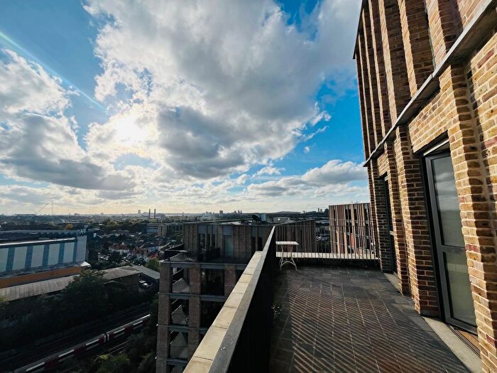 2 Bedroom Flat To Rent In Baddiel House, Oberman Road, Dollis Hill, NW10