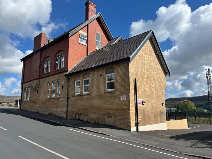 1 Bedroom Apartment To Rent In Apartment Highland Laddie Mossley, OL5