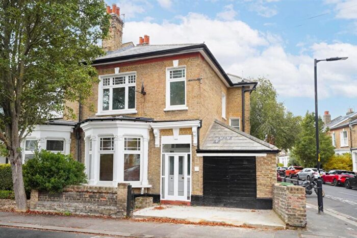 5 Bedroom House To Rent In Glengarry Road, East Dulwich, London, SE22