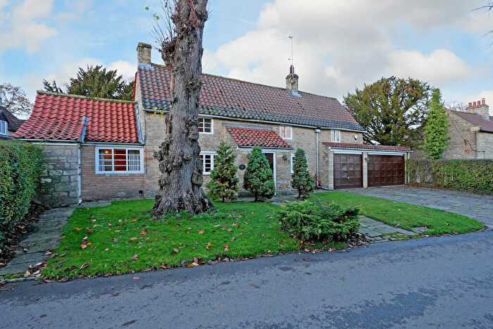 4 Bedroom Detached House For Sale In Barker Hades Road, Letwell, S81