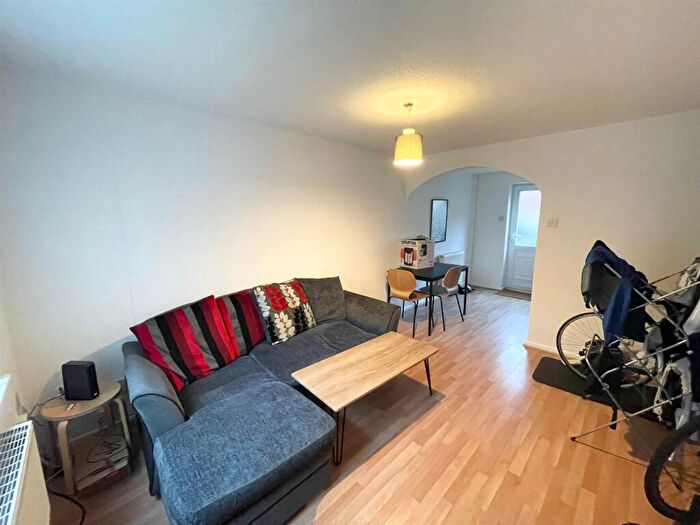 2 Bedroom Semi-Detached House To Rent In **£pppw Excl Bills** Elmore Court, Arboretum, Nottingham, NG7