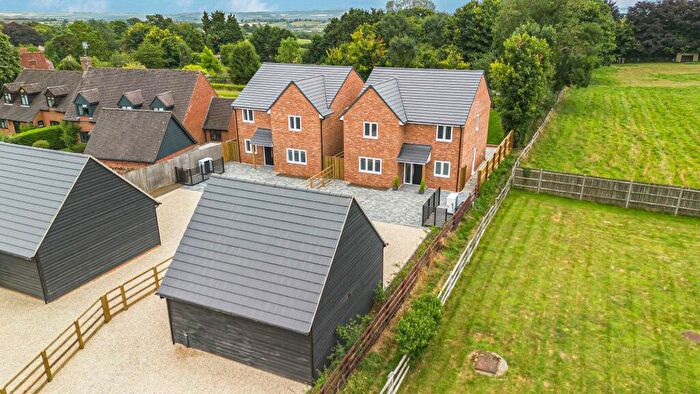 4 Bedroom Detached House To Rent In Oving Road, Whitchurch, HP22