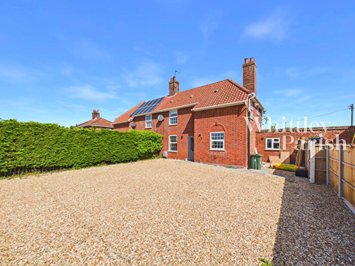 3 Bedroom Semi Detached House For Sale In Bungay Road, Scole, Diss, IP21
