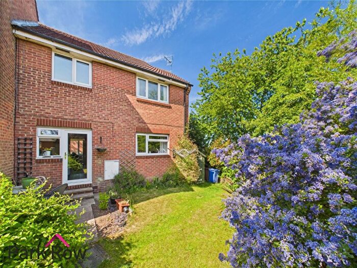 1 Bedroom Flat For Sale In Kelcbar Close, Tadcaster, LS24