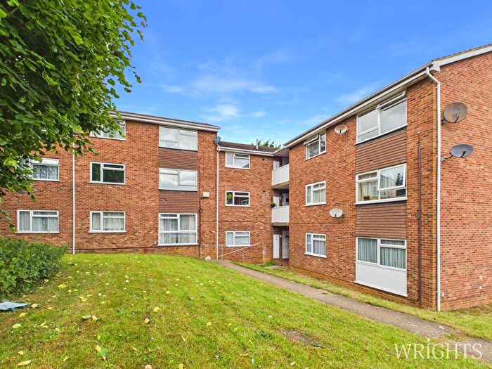 1 Bedroom Flat For Sale In Osterley Close, Stevenage, SG2