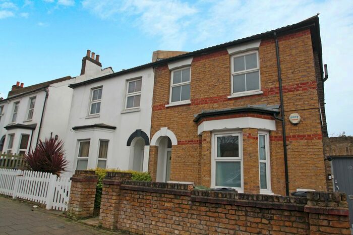 2 Bedroom Flat To Rent In Sunnyhill Road, London SW16