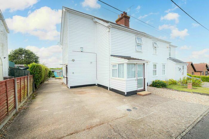 3 Bedroom Semi-Detached House For Sale In Woodside, Dunkirk, ME13