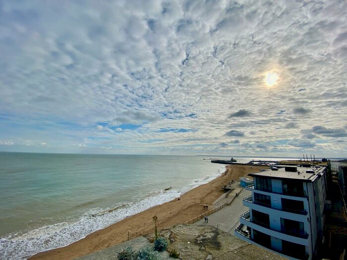 1 Bedroom Flat To Rent In Victoria Parade, Ramsgate, CT11