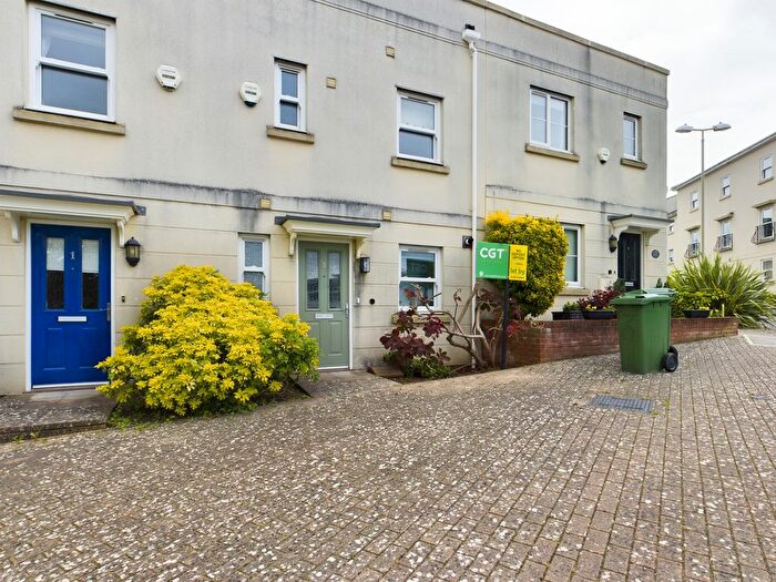 4 Bedroom Terraced House To Rent In Clearwell Gardens, Cheltenham, Gloucestershire, GL52
