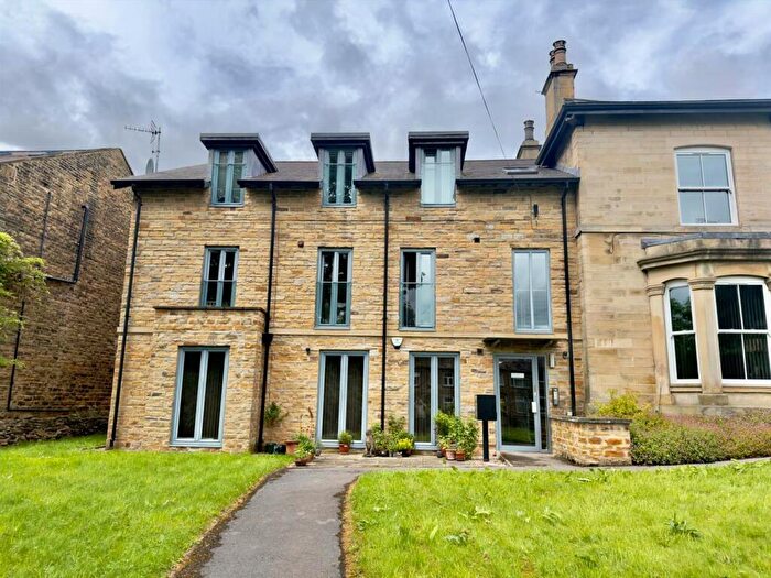 2 Bedroom Apartment To Rent In St Lawrence House, Crawshaw Road, Pudsey, LS28