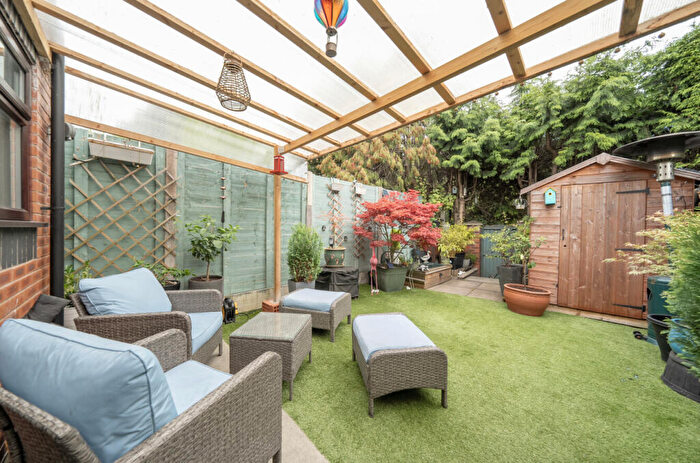 3 Bedroom Terraced House For Sale In Badby Close, Manchester, Greater Manchester, M4